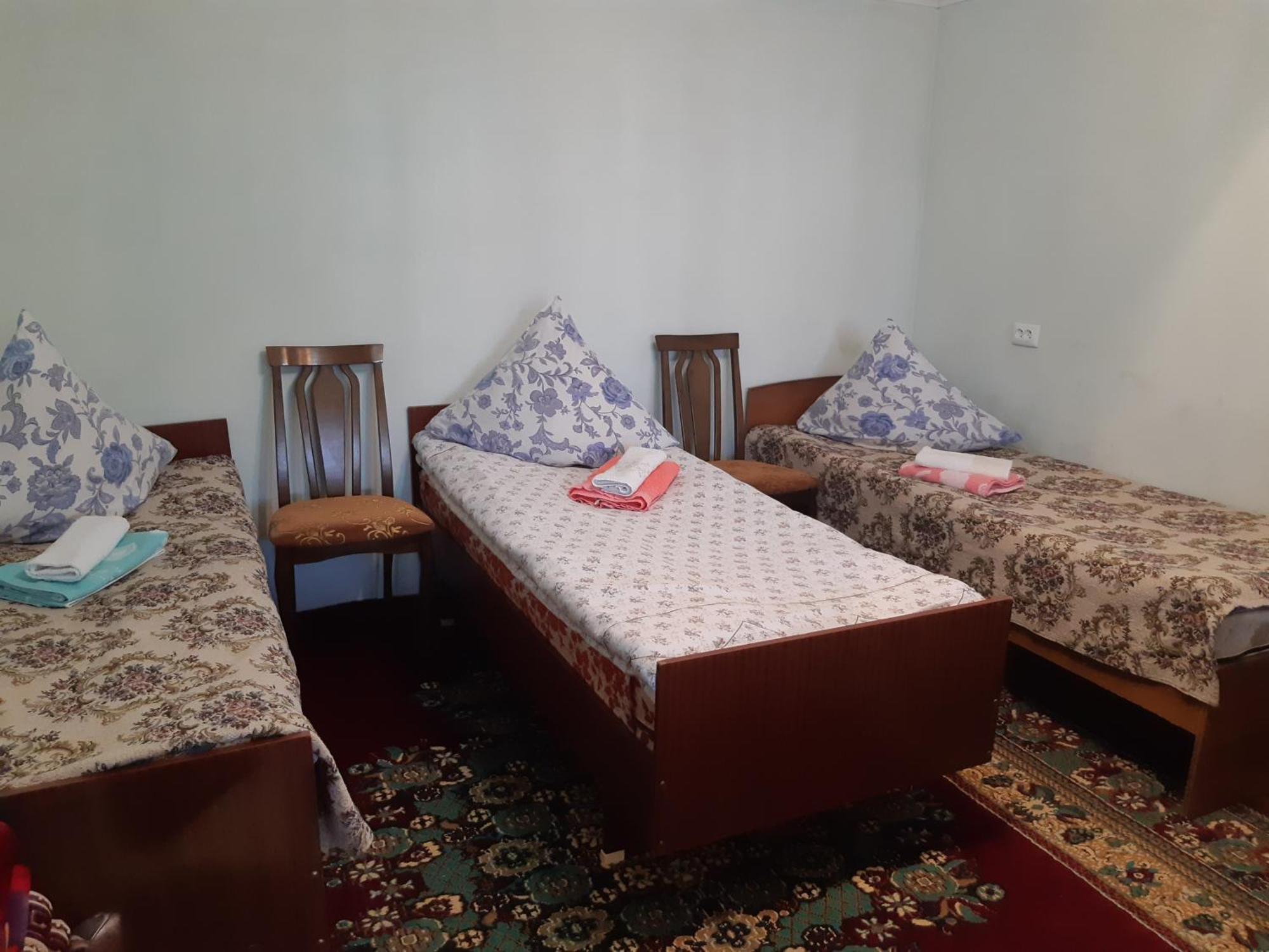 Guest House Lola Kochkor Rum bild